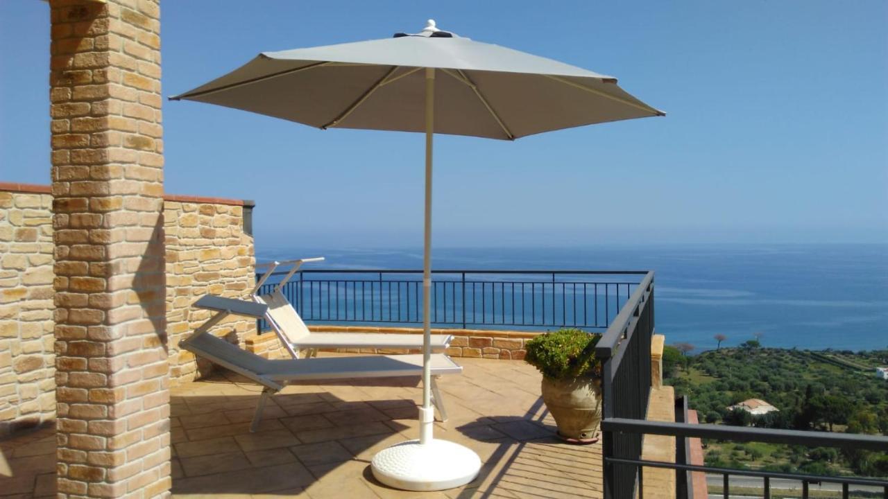 Villa Le Terrazze Чефалу Екстериор снимка